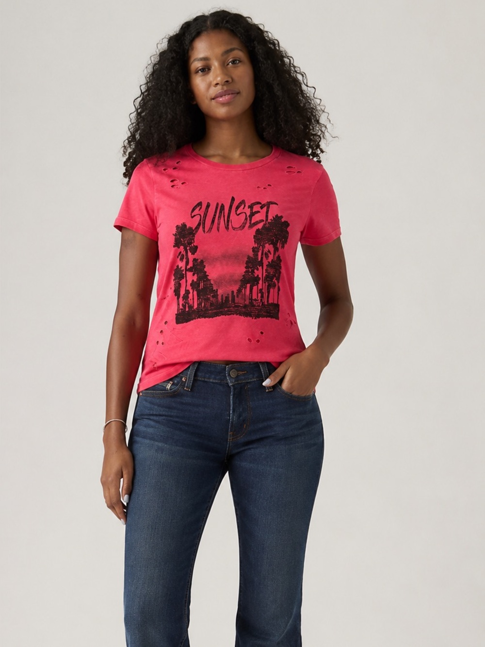 GUESS Women’s Distressed   Pink 'Sunset' Graphic Tee New without tag